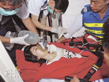 港青年疑吸毒失常掐死女友后用剪刀插喉自殺(圖)